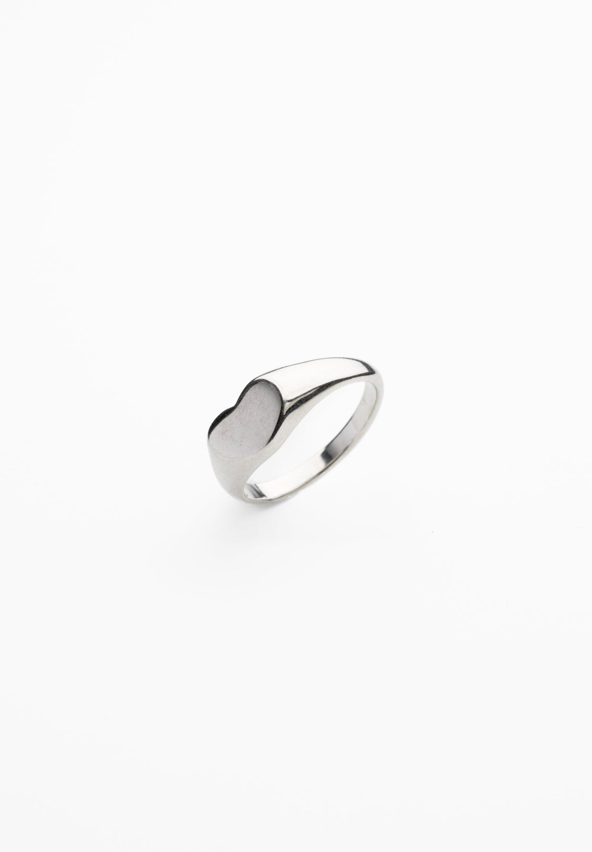 Anillo Mini de Corazón Personalizable