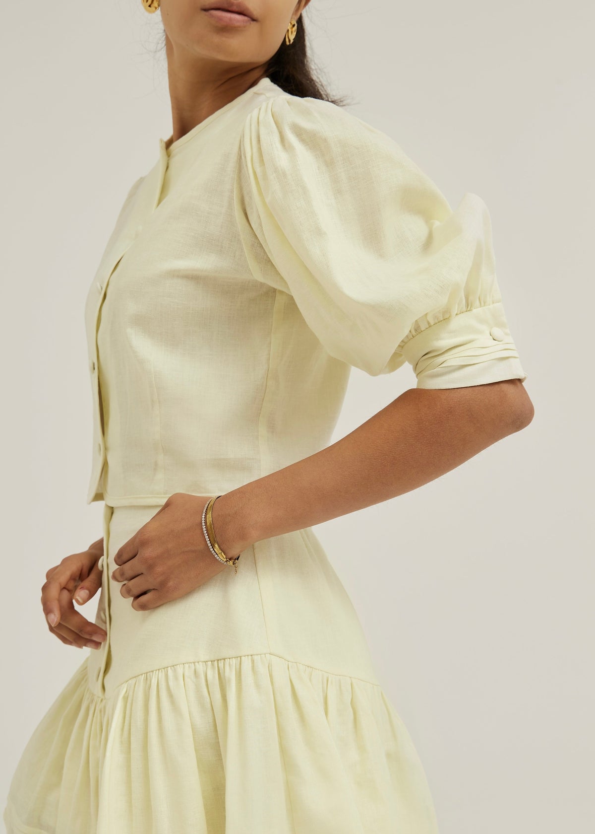 Blusa de lino Laney con botones delanteros | Amarillo limón pastel