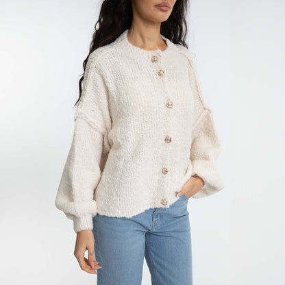 Bouclé Oversized Cardigan Short "CozyGlam"