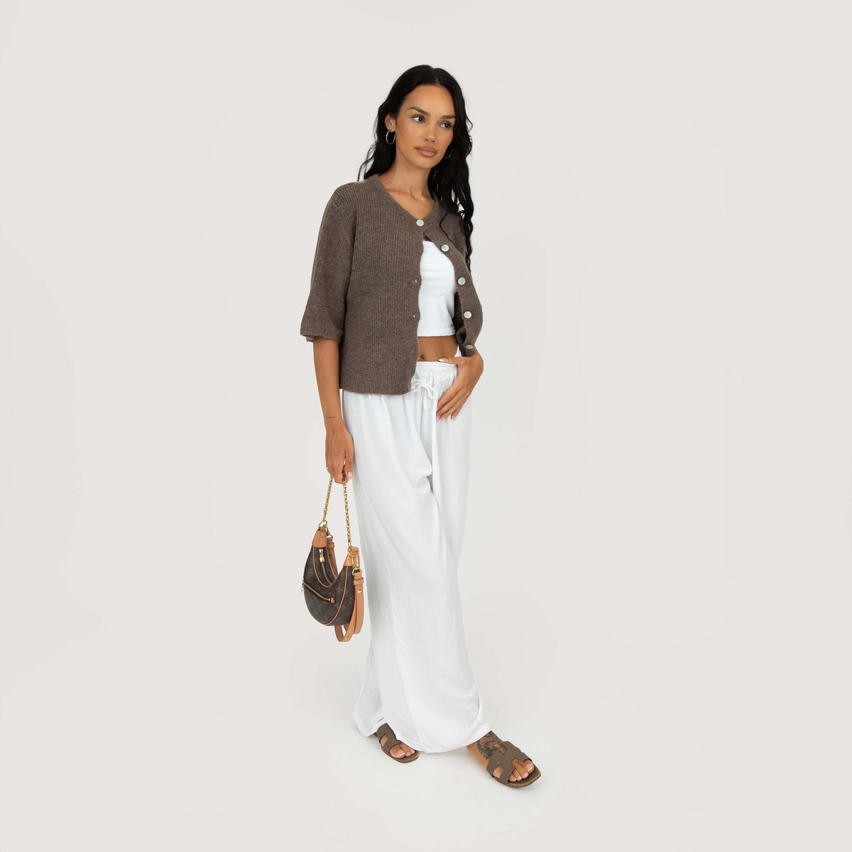 Short-sleeve knitted cardigan