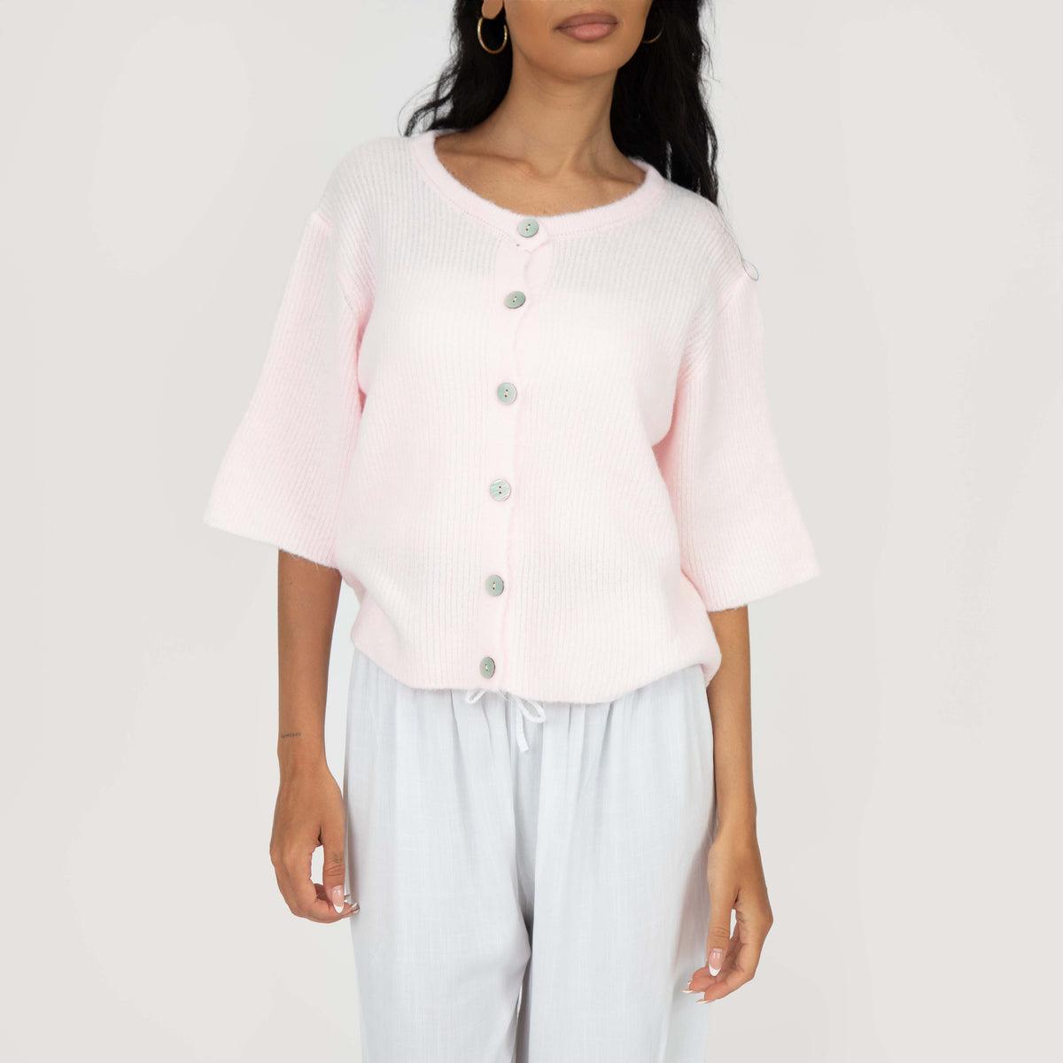 Short-sleeve knitted cardigan