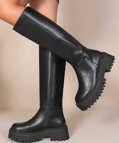 Bota de suela gruesa Elina negra