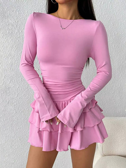 Minivestido fruncido de manga larga con volantes superpuestos