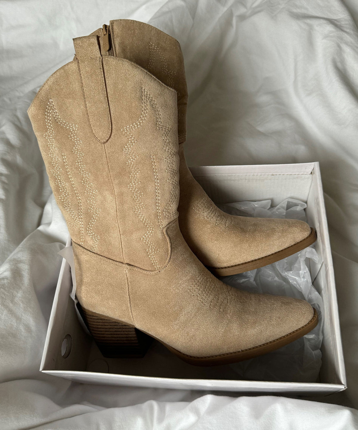 Botas cowboy Selenay beige midi