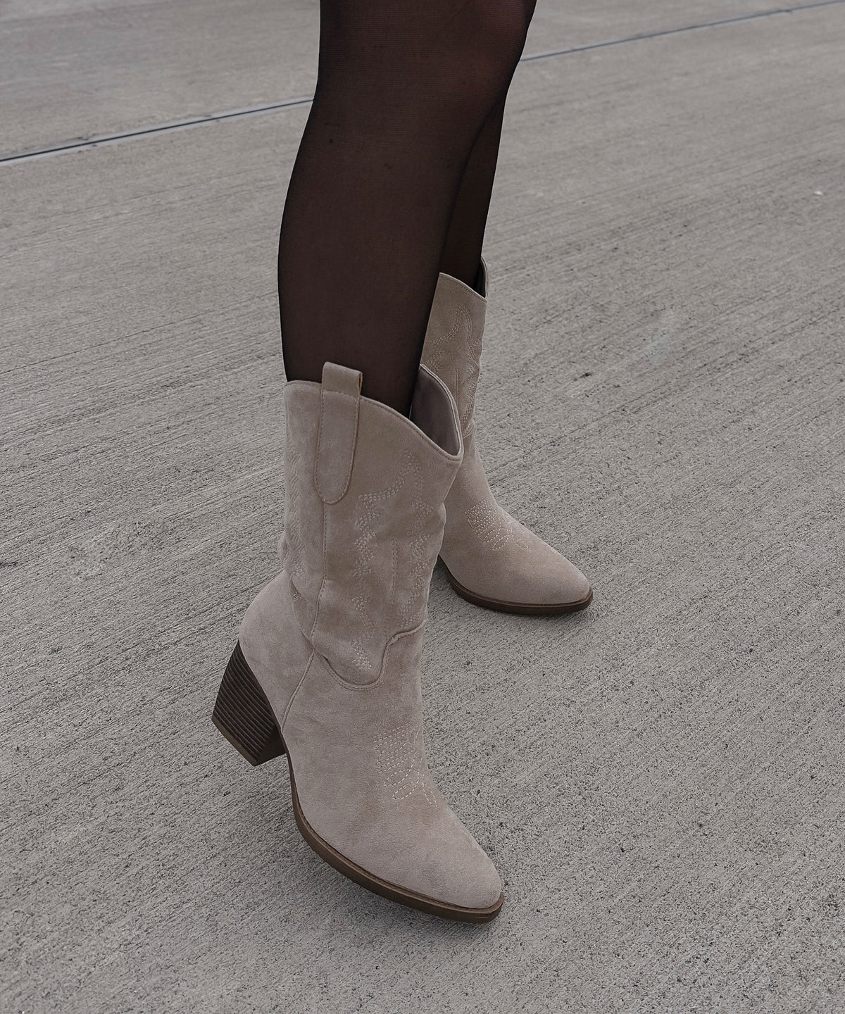 Botas cowboy Selenay beige midi