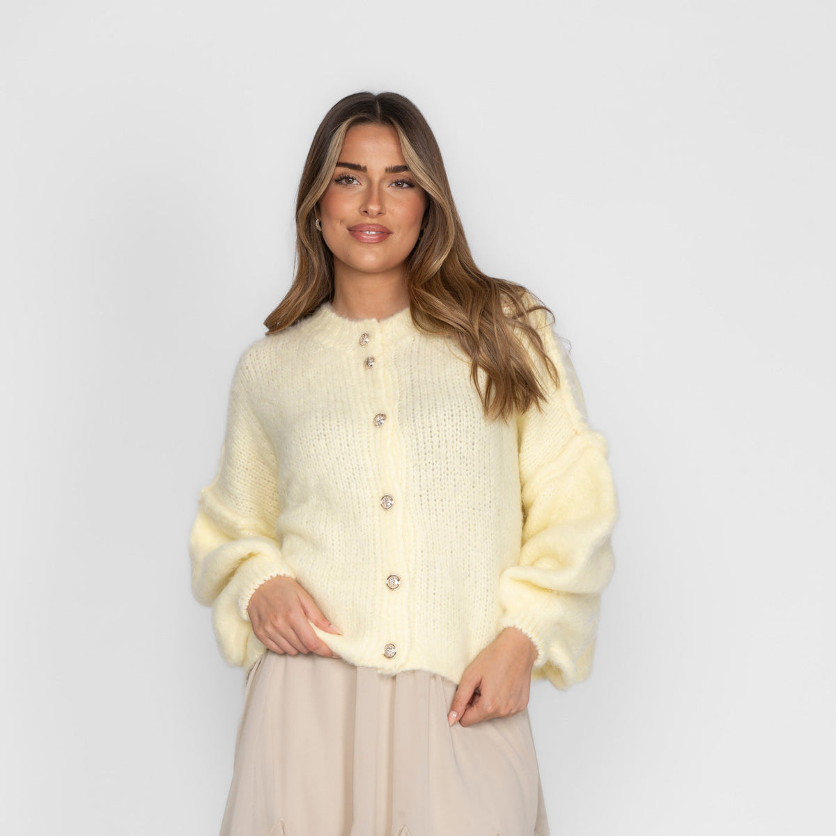 Oversized Cardigan Short "CozyGlam"