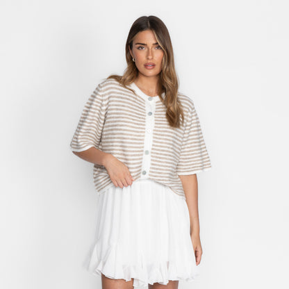 Short-sleeve knitted cardigan