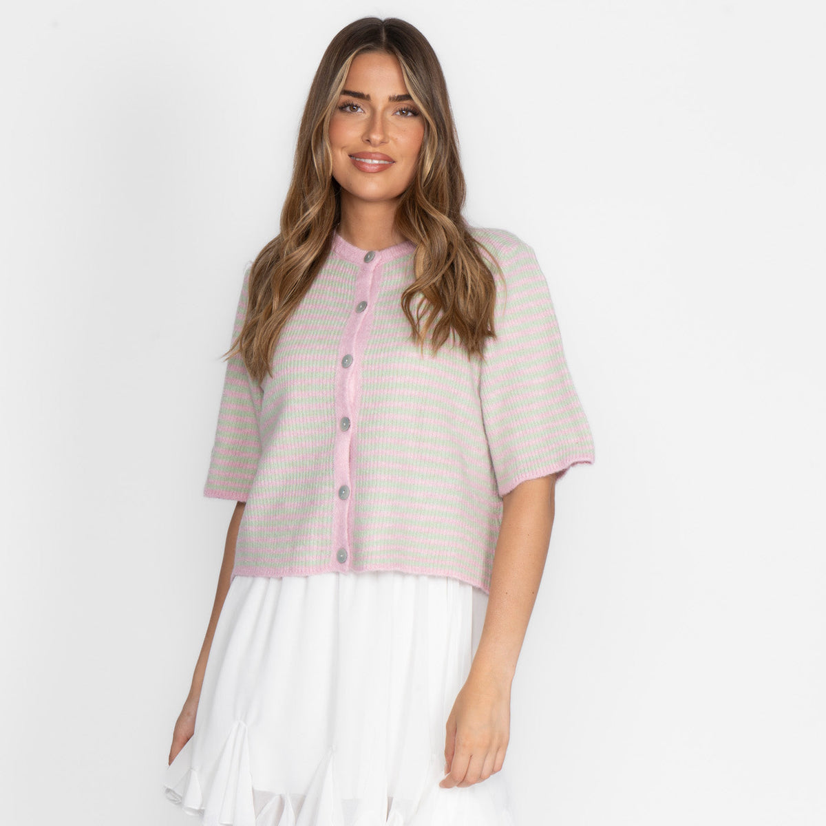 Short-sleeve knitted cardigan