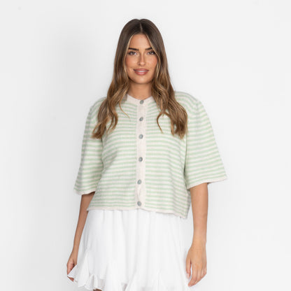 Short-sleeve knitted cardigan