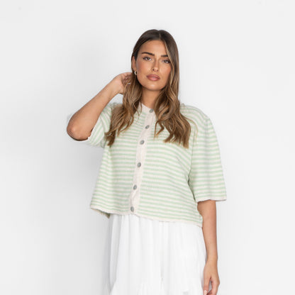 Short-sleeve knitted cardigan