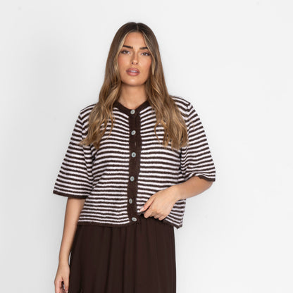 Short-sleeve knitted cardigan