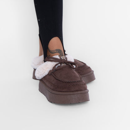 Pantufla tipo mocasín acogedora