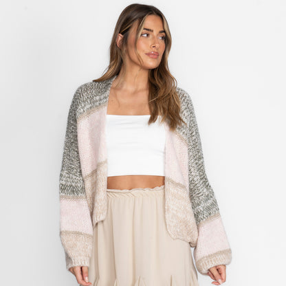 Oversized Cardigan Short "CozyGlam"