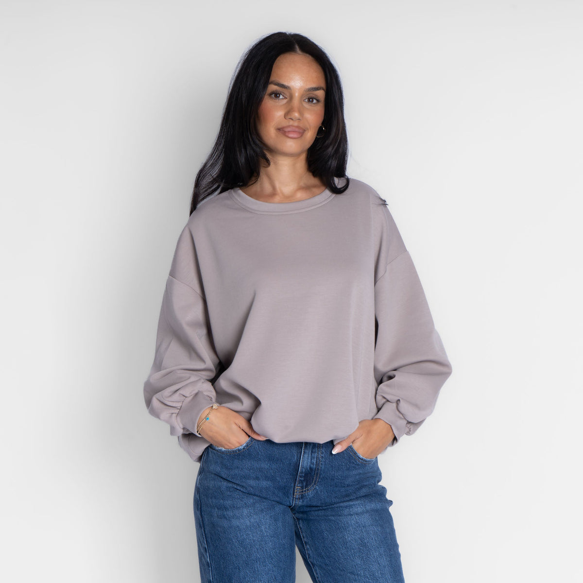 Suéter oversize con fruncido