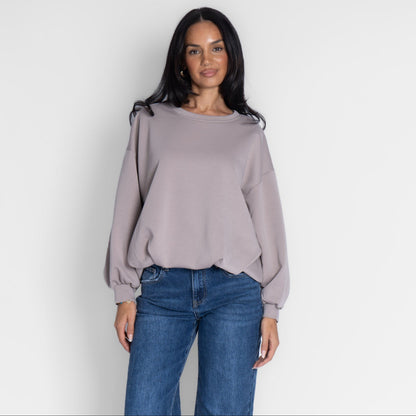 Suéter oversize con fruncido