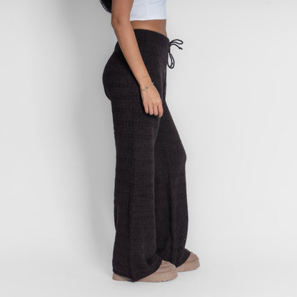 Pantalones anchos de punto acogedores