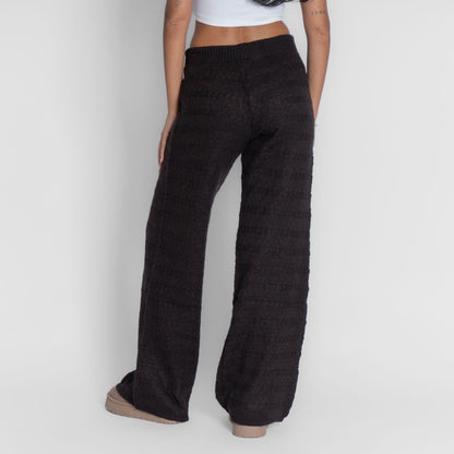 Pantalones anchos de punto acogedores