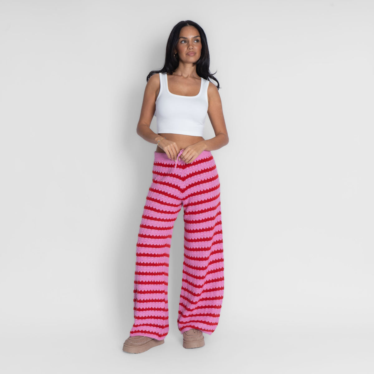 Pantalones anchos de rayas cómodos