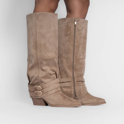 Bota Savannah con hebilla