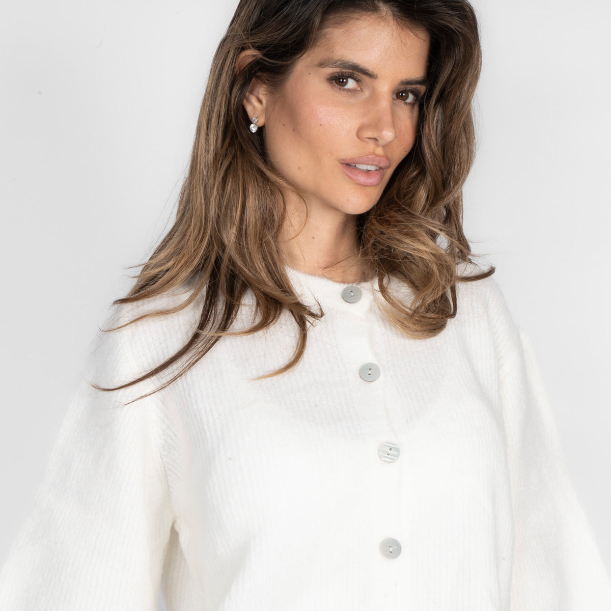 Short-sleeve knitted cardigan