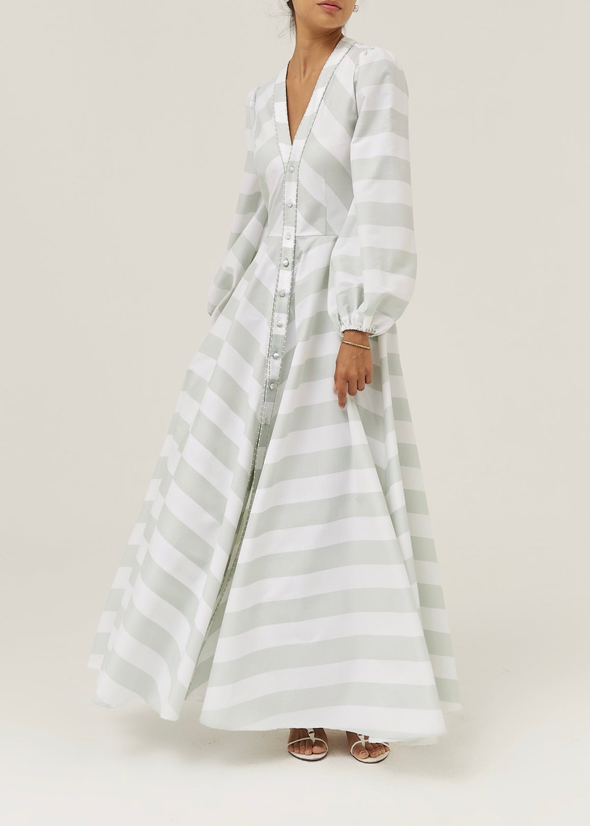 Vestido de resort de rayas suaves Aliaa | Verde menta/Blanco