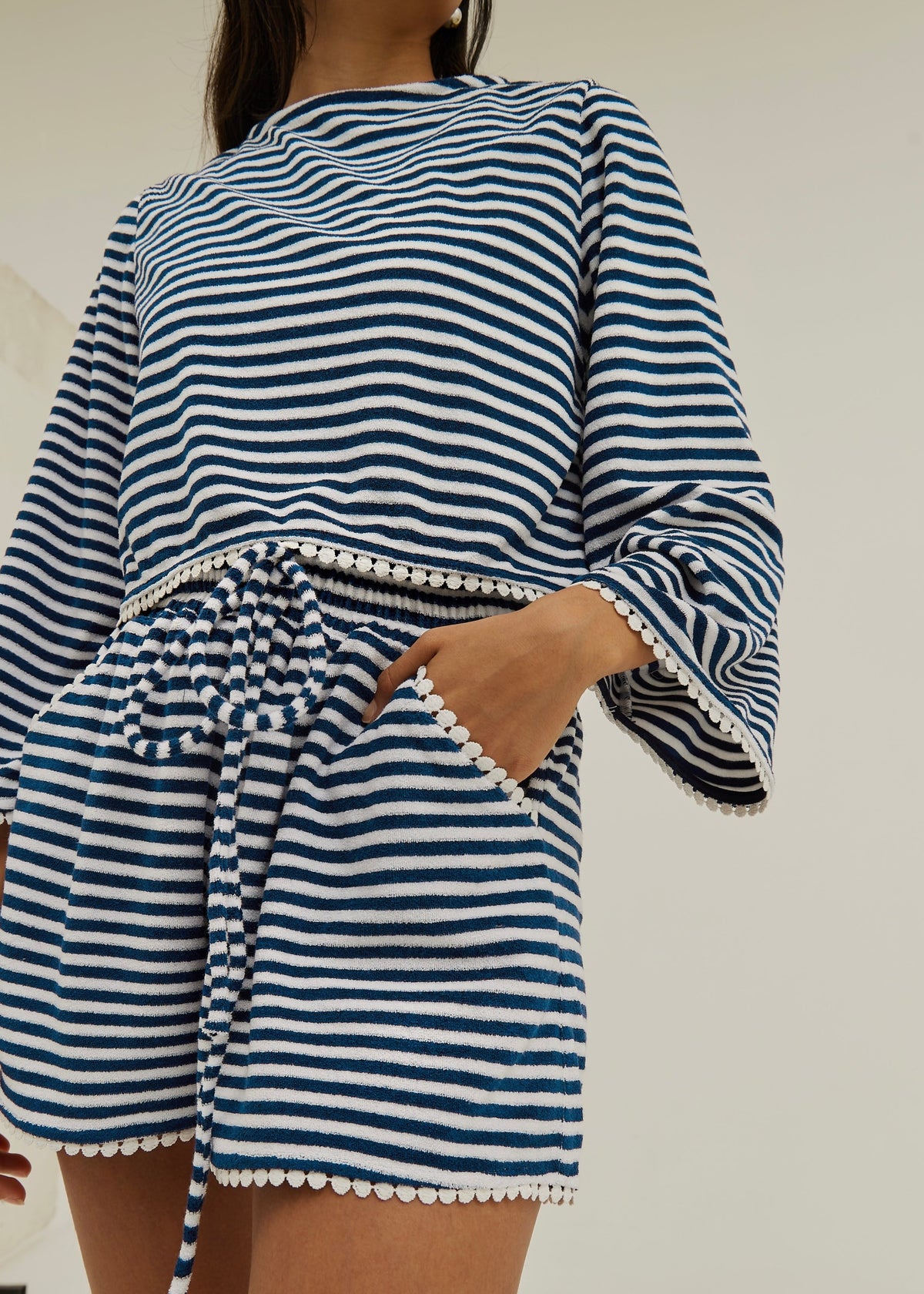 Jersey Coco de rayas en tejido de rizo | Azul marino/blanco