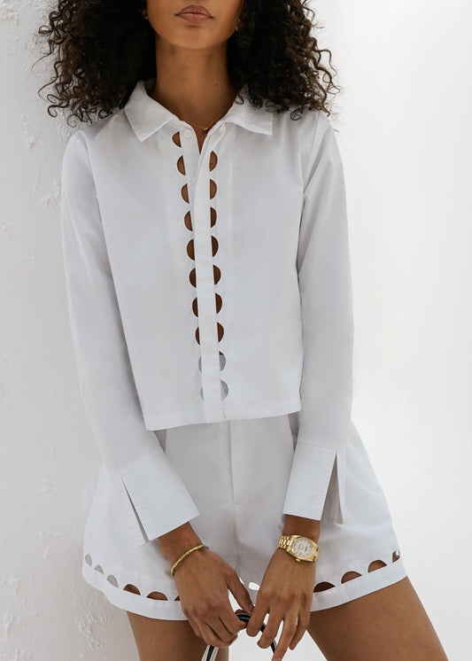 Camisa de algodón Gloria con corte abierto y botones | Blanca
