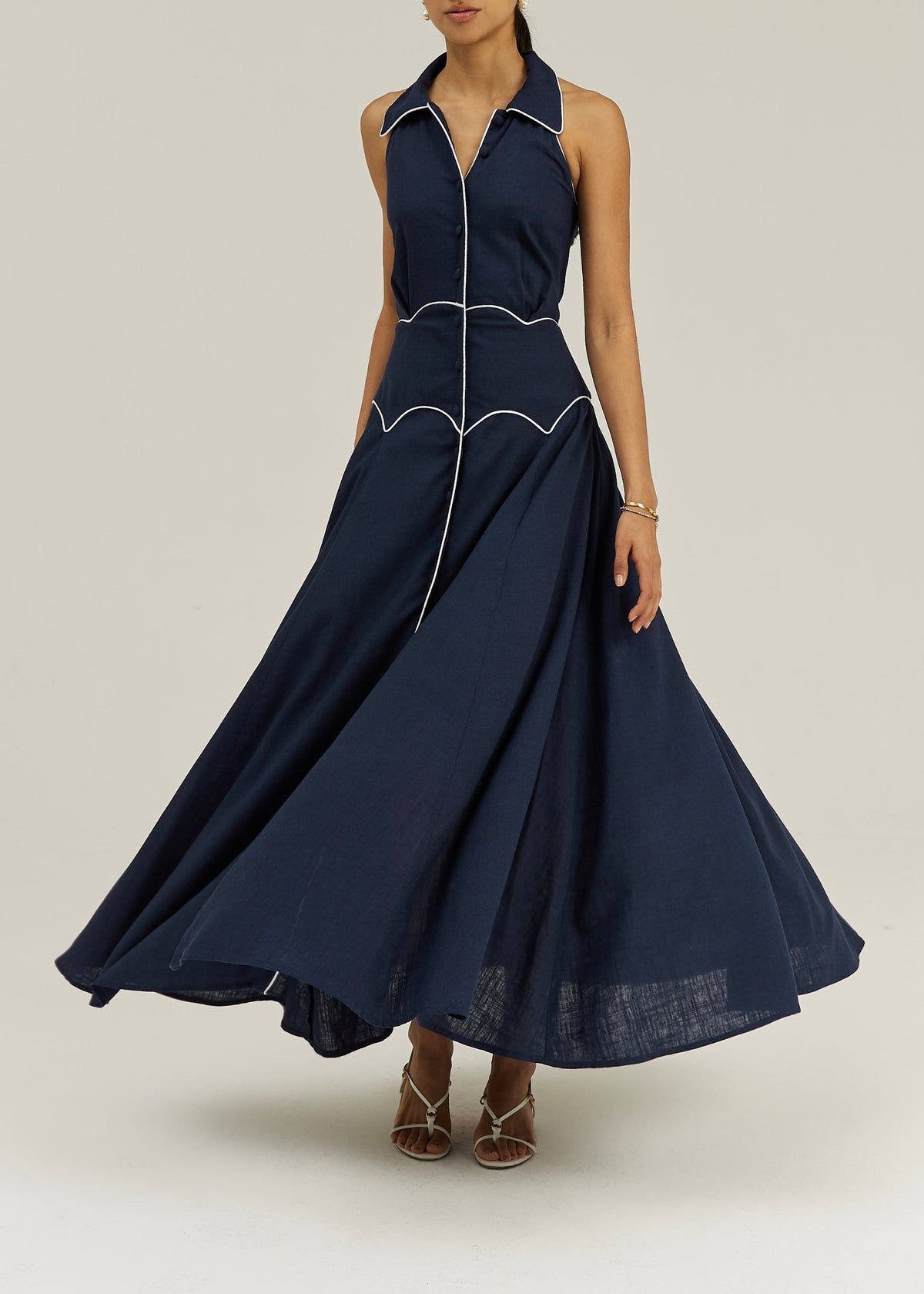 Vestido icónico de contraste Kalila | Azul marino/Blanco