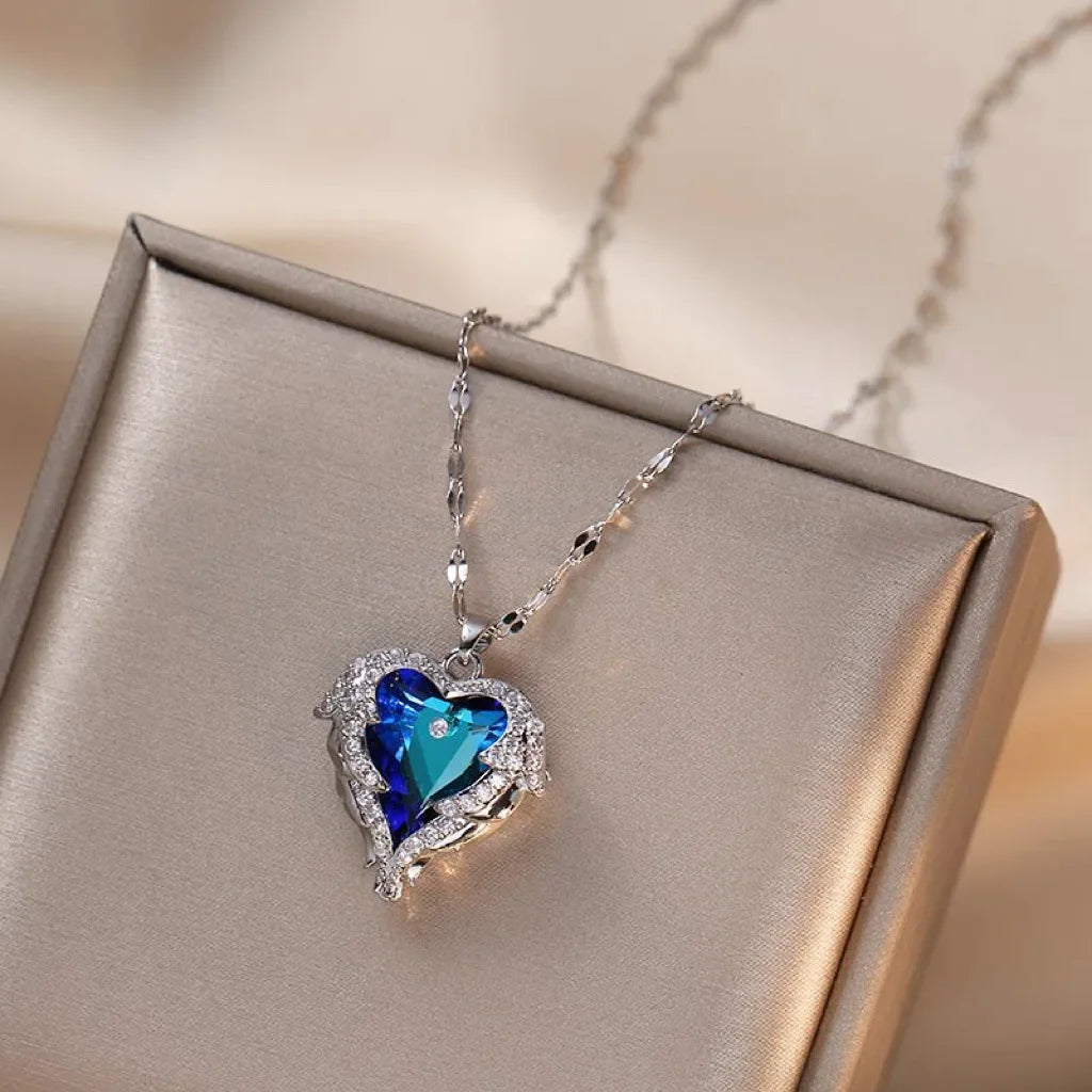 Collar elegante y lujoso de ostra con perla en forma de corazón color melocotón