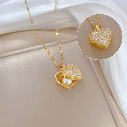 Collar elegante y lujoso de ostra con perla en forma de corazón color melocotón