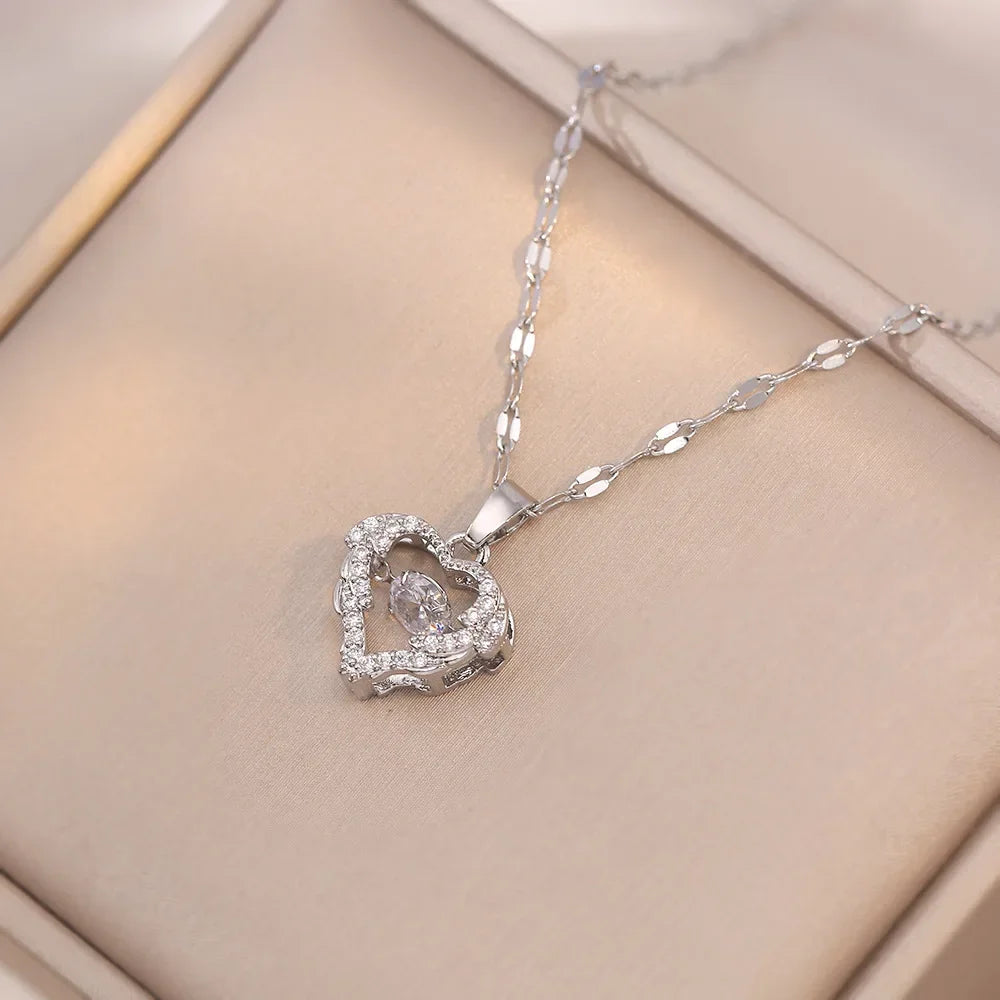 Collar elegante y lujoso de ostra con perla en forma de corazón color melocotón