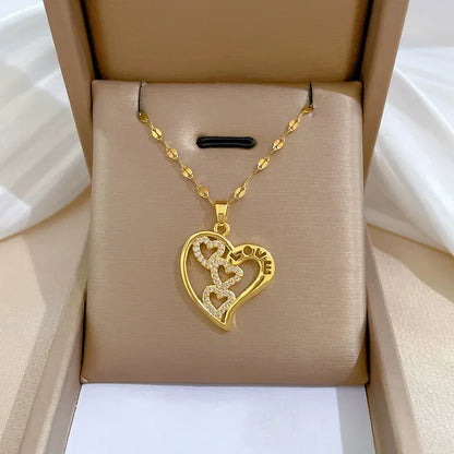 Collar elegante y lujoso de ostra con perla en forma de corazón color melocotón