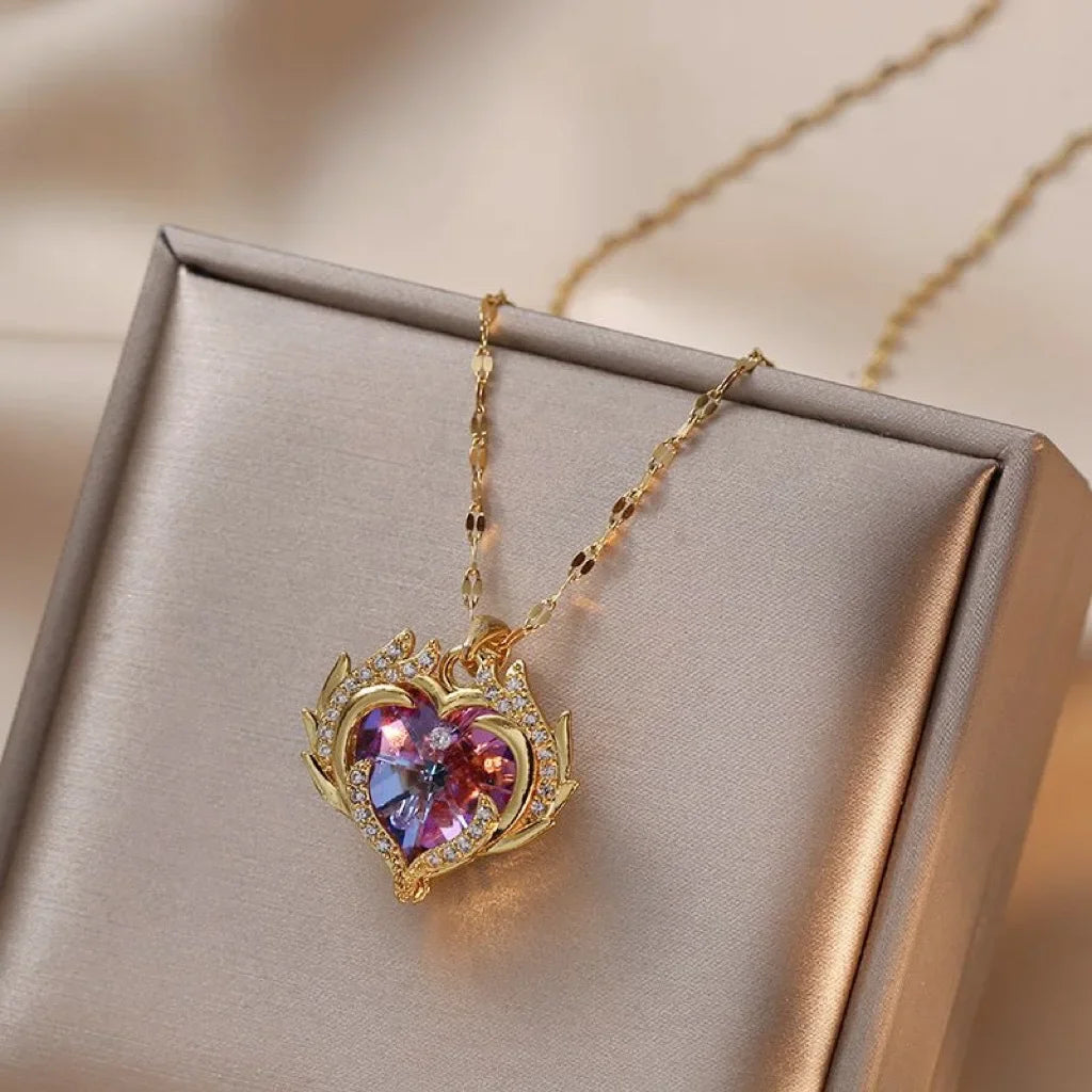 Collar elegante y lujoso de ostra con perla en forma de corazón color melocotón