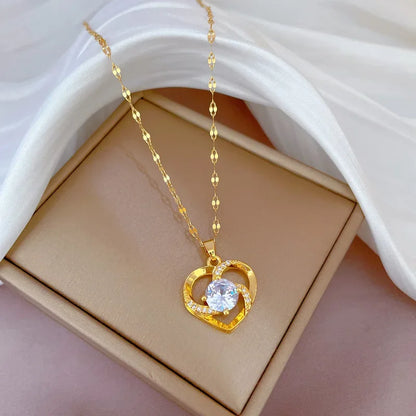 Collar elegante y lujoso de ostra con perla en forma de corazón color melocotón