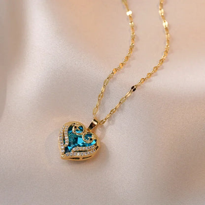 Collar elegante y lujoso de ostra con perla en forma de corazón color melocotón