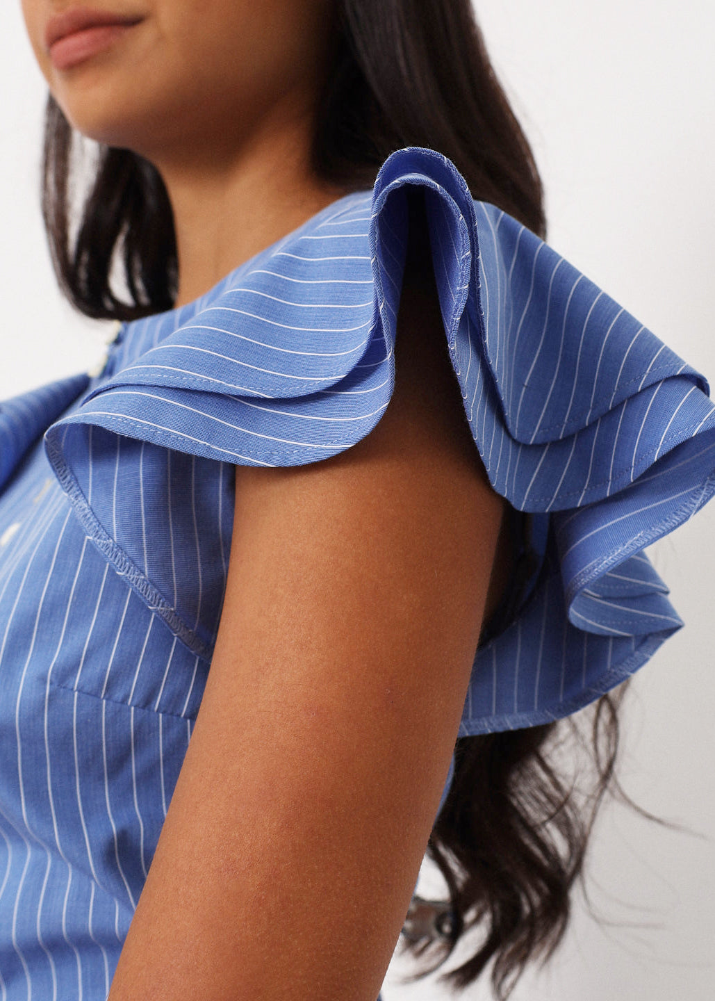 Top Liza de rayas con mangas de volantes | Azul/Blanco
