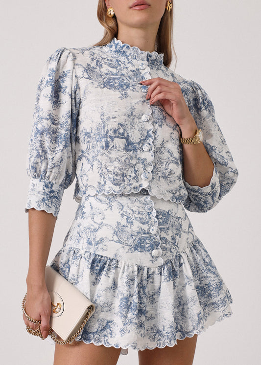 Blusa estampada Verona con ribete festoneado | Blanco y azul