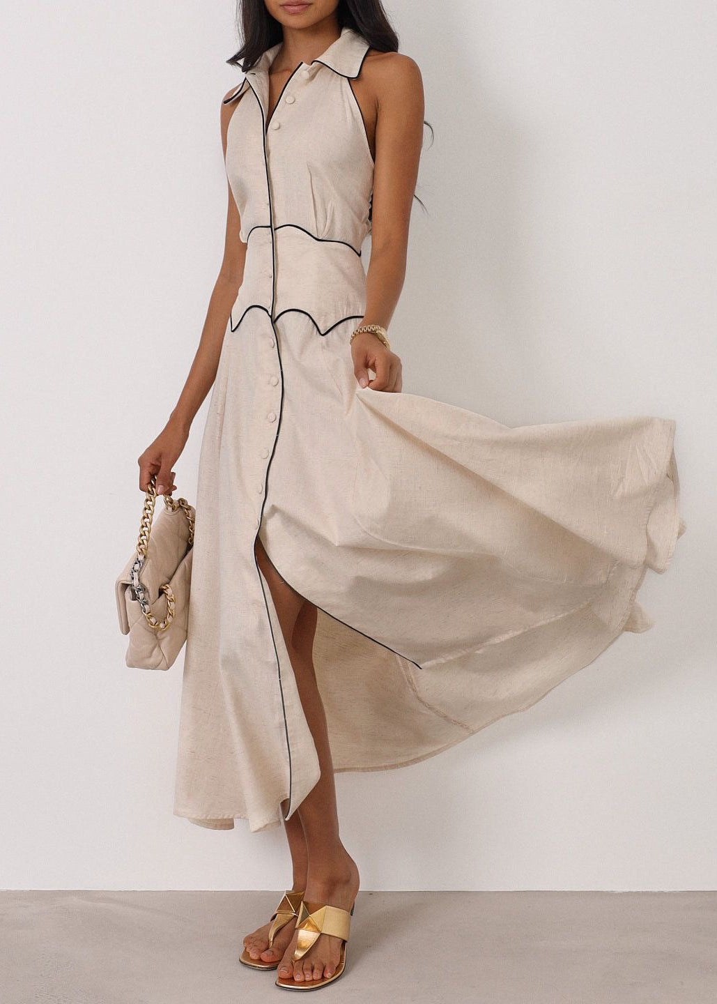 Vestido Kalila con icono en contraste | Beige/Negro