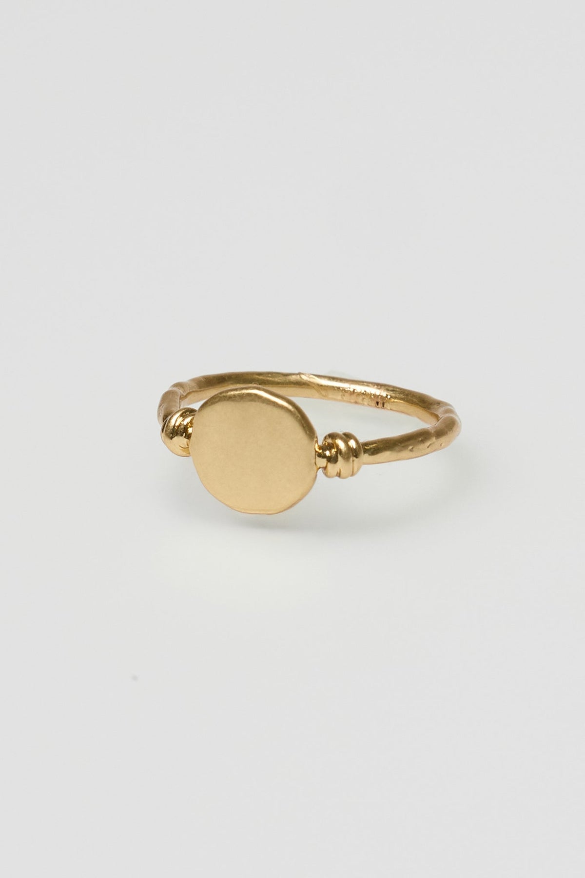 Anillo Capri