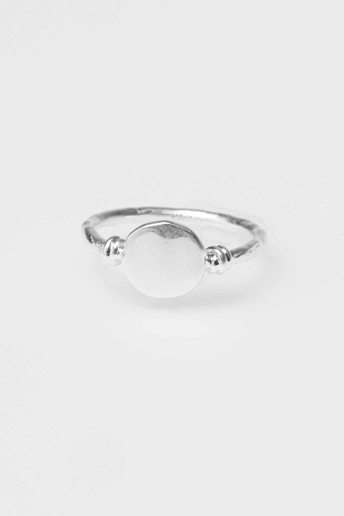 Anillo Capri
