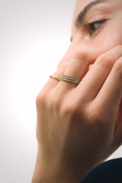 Anillo de circón