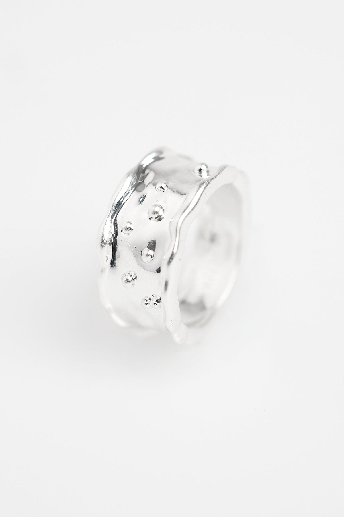 Anillo de puntos irregulares