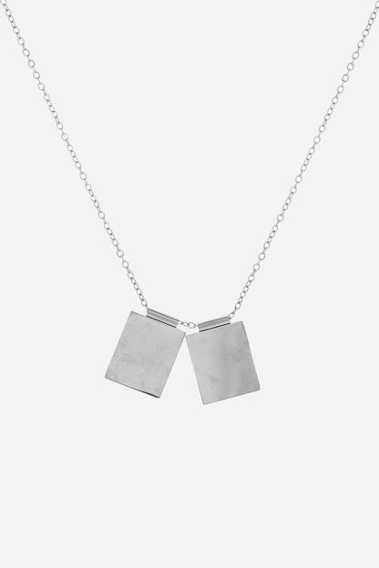 Collar con doble placa
