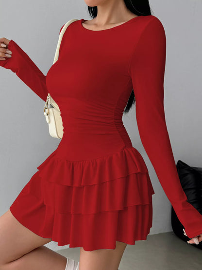 Minivestido fruncido de manga larga con volantes superpuestos