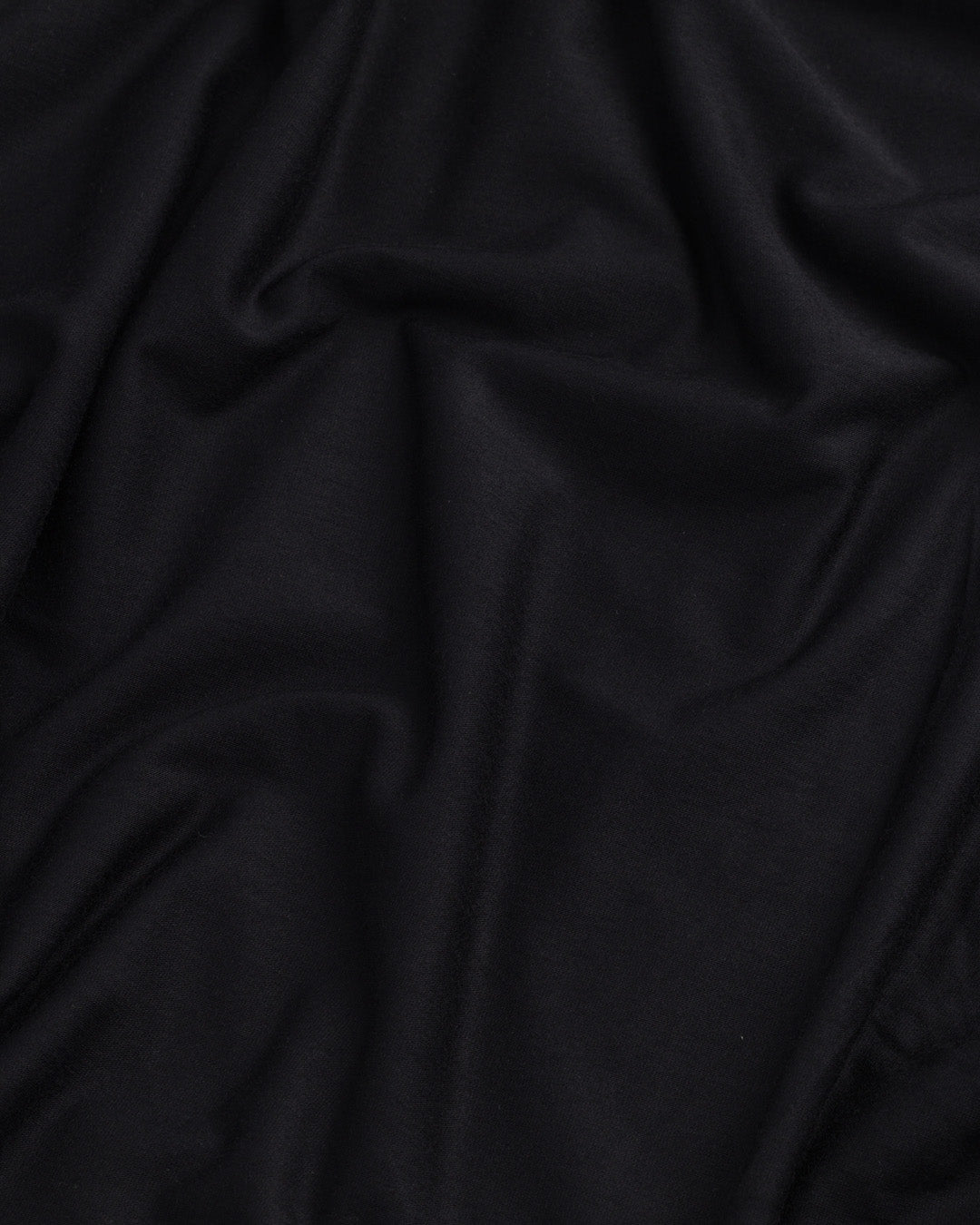 Camiseta de manga corta para mujer con cuello en V, negra
