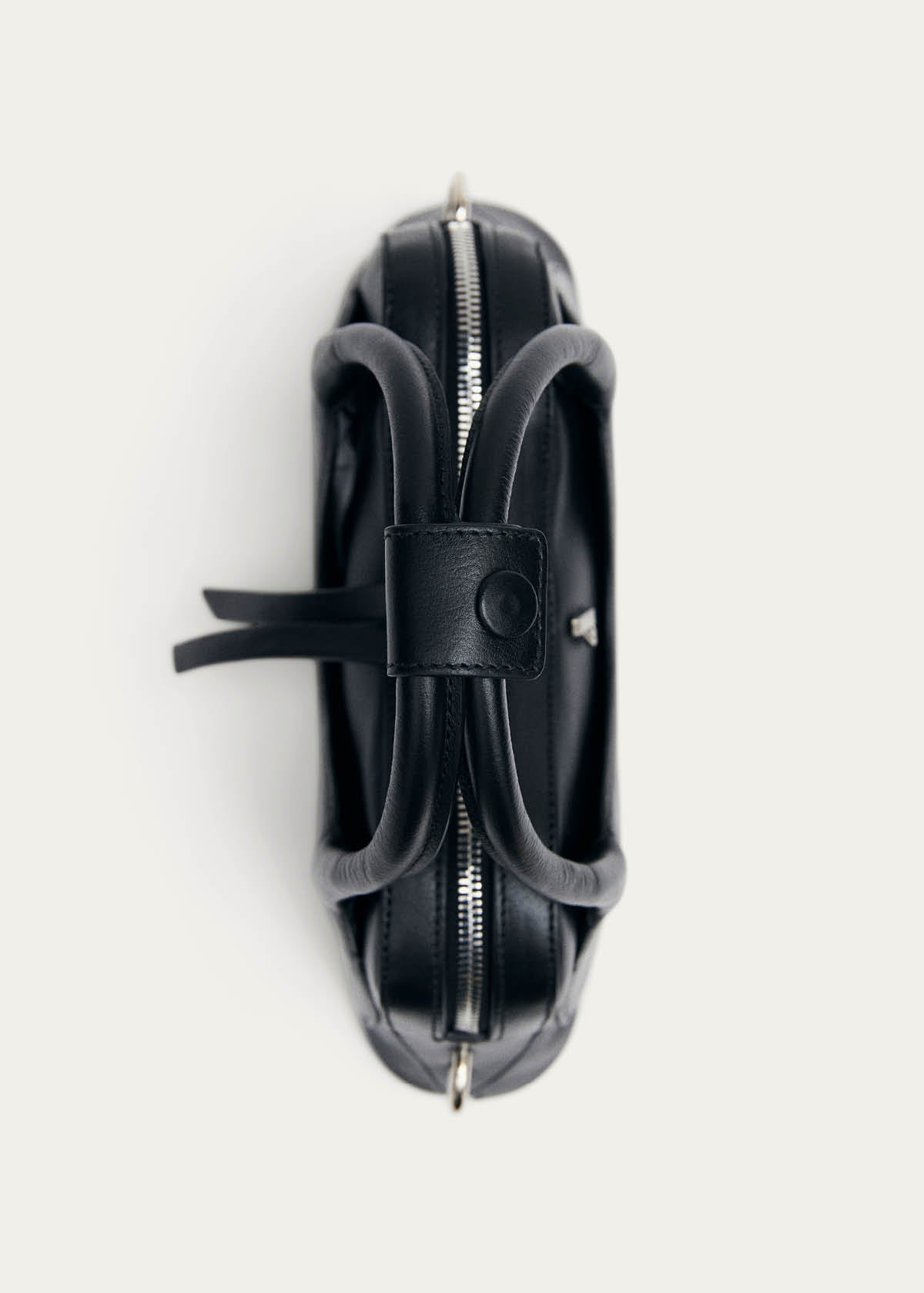 Bolso mini de cuero negro Hilma
