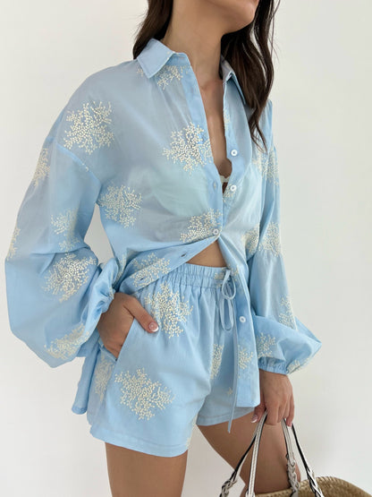 Camisa Loren de algodón bordado | Azul cielo