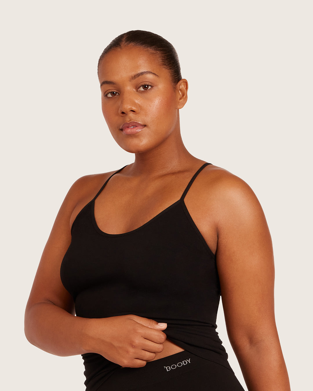 Top de tirantes de capa base - Negro