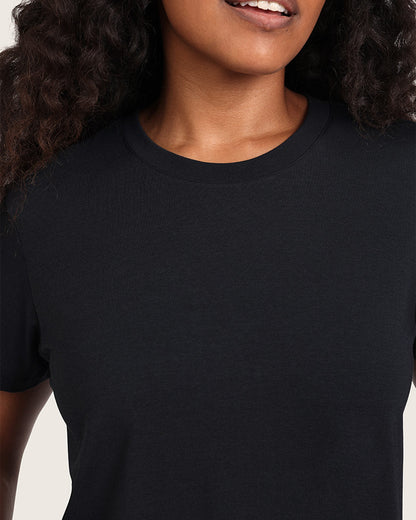Camiseta clásica de cuello redondo para mujer - Negra
