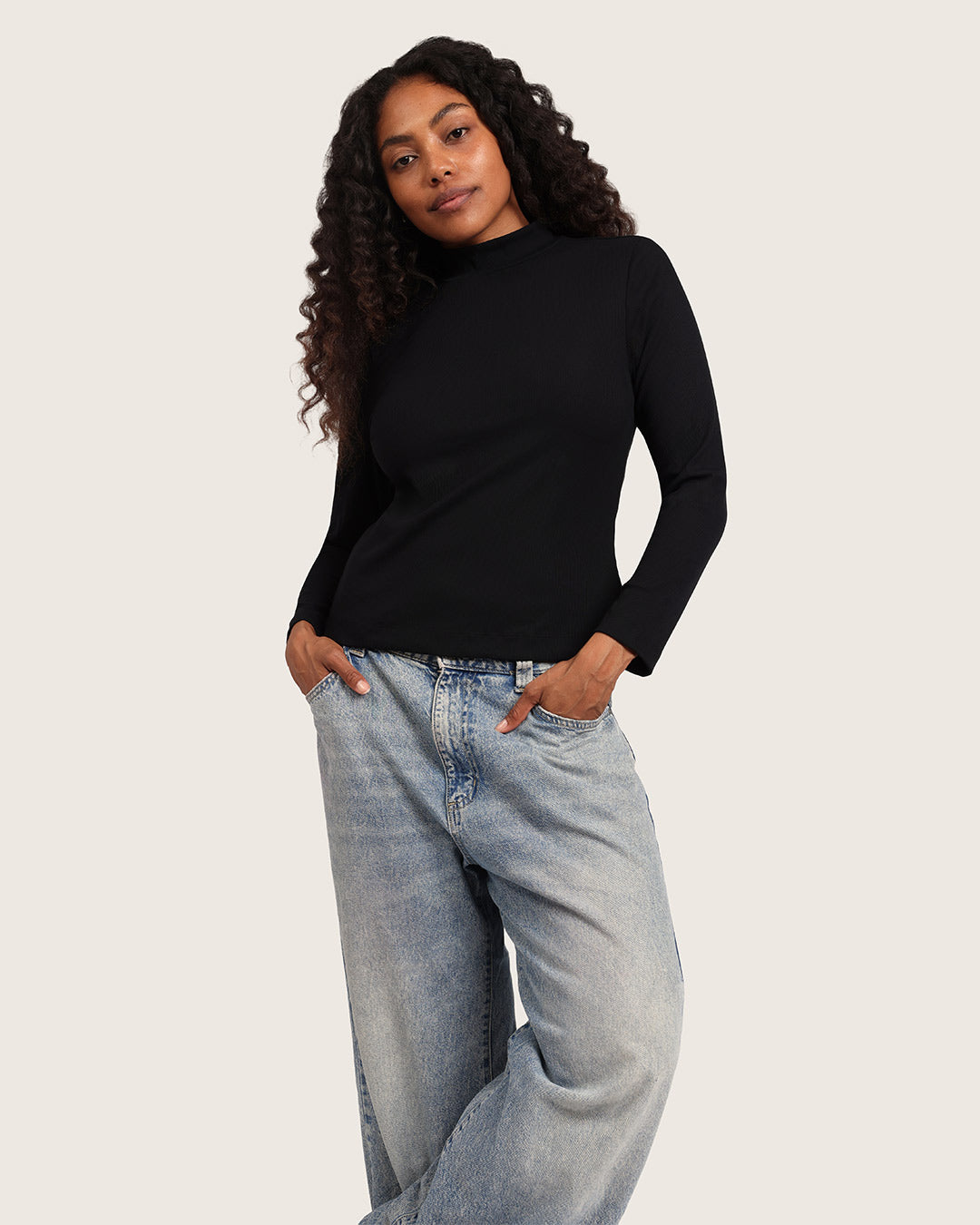 Top de cuello alto acanalado para mujer - Negro